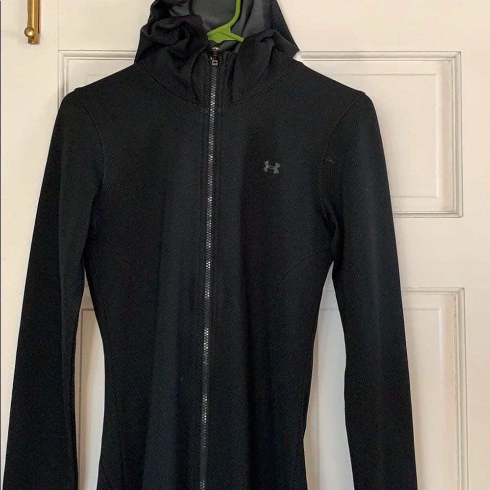 Under Armour full zip jacket Small- thumb holes